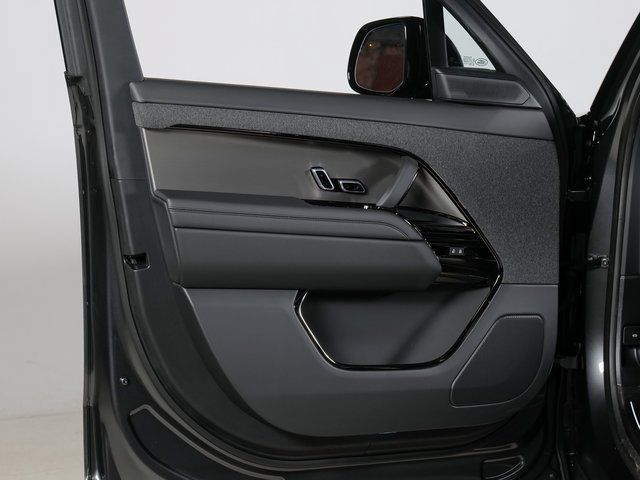 New 2026 Land Rover Range Rover Sport SE AWD/4WD image 24