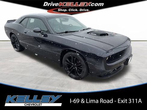 Used 2016 Dodge Challenger R/T Plus image 1