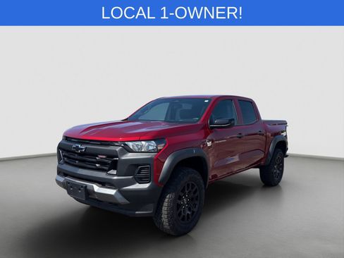 Used 2024 Chevrolet Colorado Trail Boss w/ Advanced Trailering Package AWD/4WD image 1