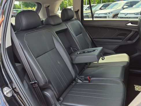Certified 2023 Volkswagen Tiguan SE w/ Panoramic Sunroof Package FWD image 57