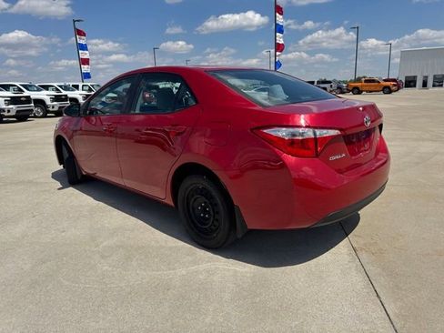 Used 2014 Toyota Corolla LE FWD image 3