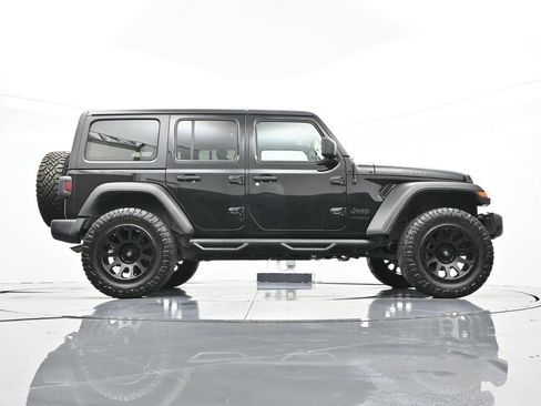 Used 2021 Jeep Wrangler Unlimited Sport image 38