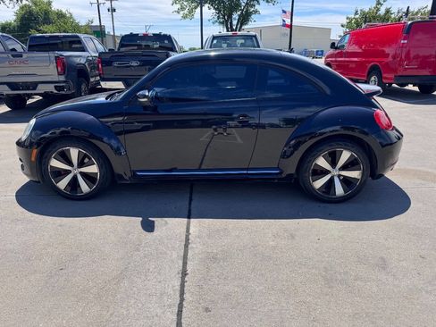 Used 2012 Volkswagen Beetle 2.0T image 12