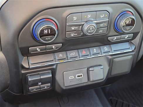 Used 2021 Chevrolet Silverado 1500 RST image 22