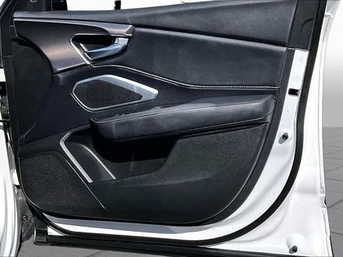Certified 2025 Acura RDX SH-AWD image 27