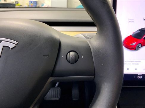 Used 2020 Tesla Model 3 Standard Range RWD image 23