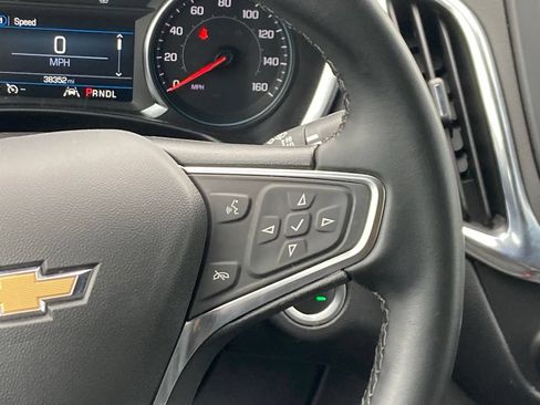 Used 2024 Chevrolet Equinox LT AWD/4WD image 7