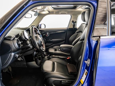 Used 2019 MINI Cooper S w/ Premium Package image 3