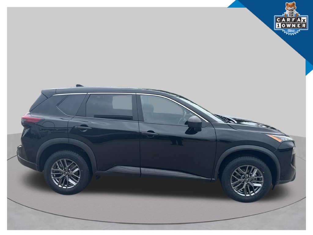 Used 2024 Nissan Rogue S AWD/4WD image 4