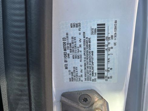 Used 2023 Ford Transit Connect XLT image 13