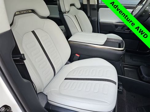 Used 2022 Rivian R1T Adventure image 18