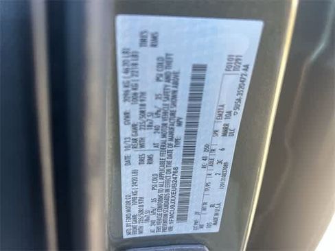 Used 2014 Ford Escape Titanium w/ Equipment Group 401A image 22