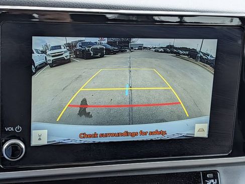 Used 2025 Toyota Camry LE image 18