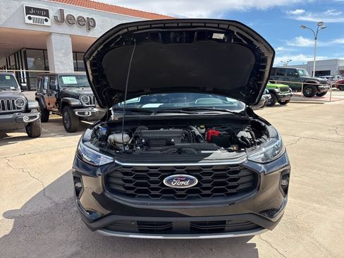 Used 2025 Ford Escape ST-Line Select AWD/4WD image 52