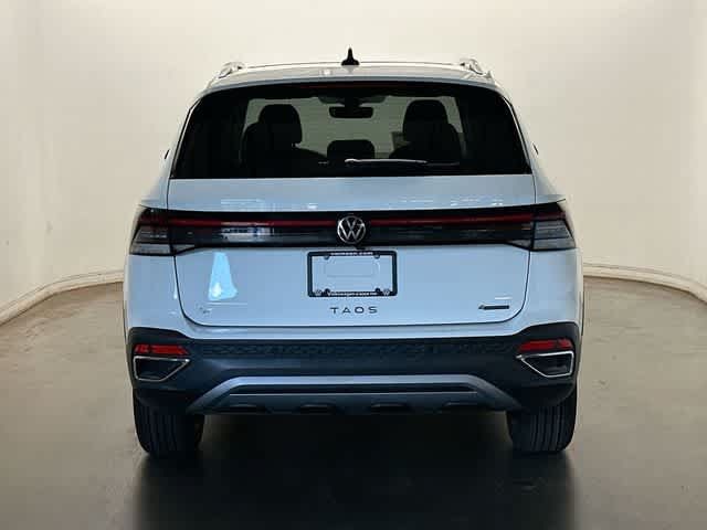 New 2026 Volkswagen Taos SE AWD/4WD image 4