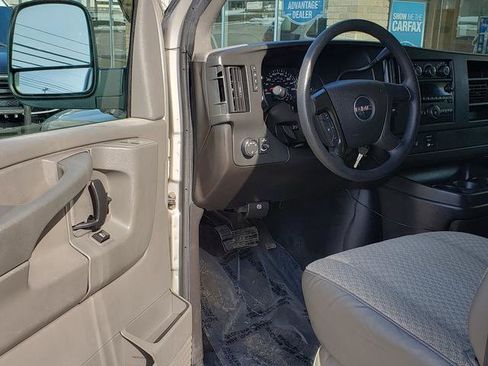 Used 2009 GMC Savana 3500 Extended Passenger w/ LT Preferred Equipment Group image 11