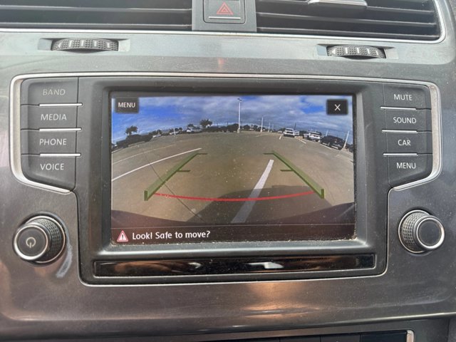 Used 2017 Volkswagen Golf Alltrack AWD/4WD image 10