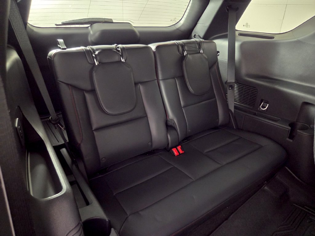 Used 2026 Ford Explorer ST-Line w/ ST-Line Street Pack RWD image 29