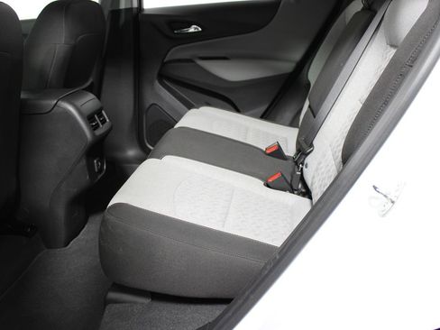 Used 2023 Chevrolet Equinox LT w/ Driver Convenience Package image 28