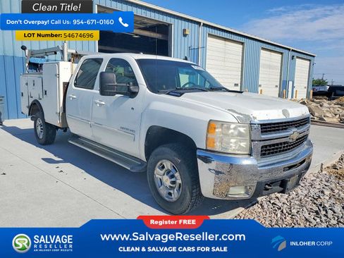 Used 2010 Chevrolet Silverado 3500 LTZ w/ LTZ Plus Package AWD/4WD image 5