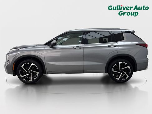 Used 2022 Mitsubishi Outlander SEL FWD image 3