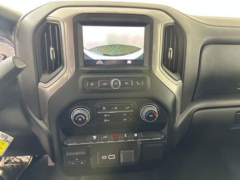 Used 2022 Chevrolet Silverado 2500 Custom w/ Custom Value Package image 22