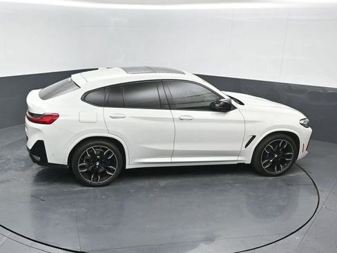 Used 2024 BMW X4 M40i w/ Premium Package image 16