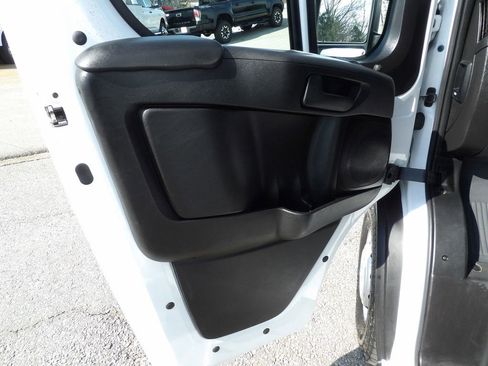 Used 2023 RAM ProMaster 2500 image 14