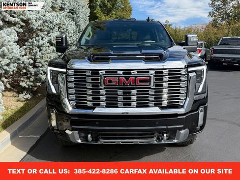 Used 2025 GMC Sierra 3500 Denali image 2
