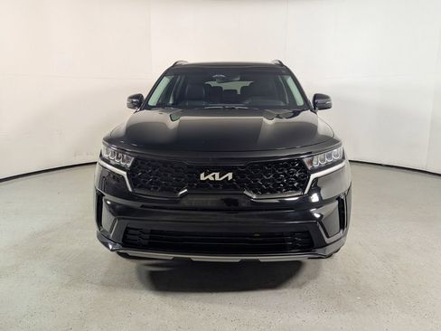 Used 2022 Kia Sorento S w/ Panoramic Sunroof Package image 2