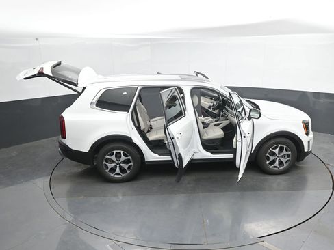 Used 2020 Kia Telluride EX FWD image 50
