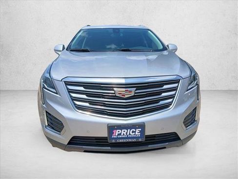 Used 2017 Cadillac XT5 Premium Luxury w/ LPO, Wheel Lock Package FWD image 2
