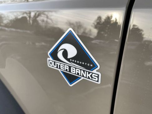 New 2025 Ford Bronco Outer Banks w/ Sasquatch Package image 49