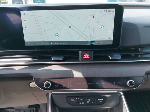 New 2026 Kia Carnival EX image 22