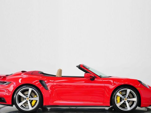 Used 2023 Porsche 911 Cabriolet AWD/4WD image 2