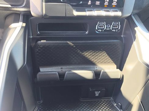 Used 2020 RAM 1500 Big Horn AWD/4WD image 25