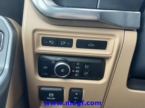 Used 2023 Ford F150 Lariat w/ Equipment Group 502A High AWD/4WD image 17