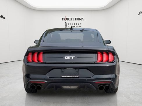 Used 2022 Ford Mustang GT Premium RWD image 4