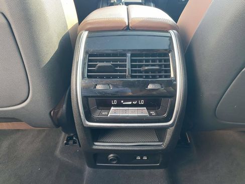 Used 2021 BMW X7 xDrive40i w/ Luxury Seating Package AWD/4WD image 12