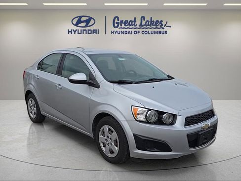 Used 2016 Chevrolet Sonic LS FWD image 3