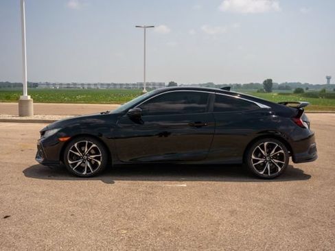 Used 2018 Honda Civic Si image 4