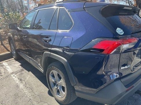 Used 2022 Toyota RAV4 XLE image 6