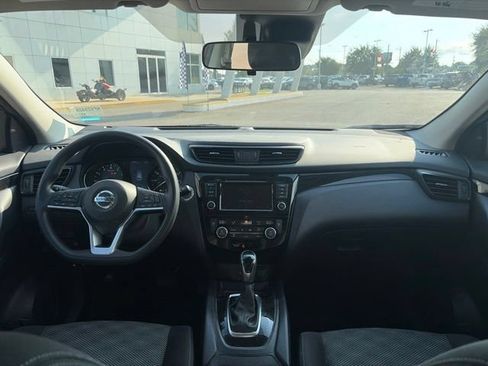 Used 2019 Nissan Rogue Sport SV FWD image 24