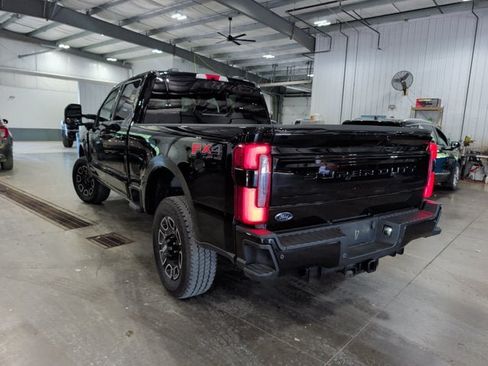 Used 2025 Ford F350 Platinum AWD/4WD image 4