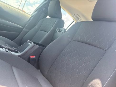 Used 2025 Toyota Corolla LE FWD image 8