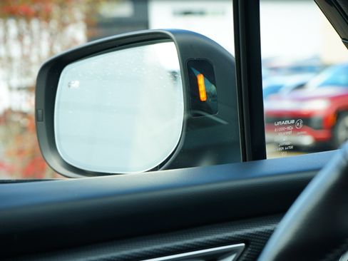 Used 2020 Subaru Forester Limited w/ Popular Package #3 image 30