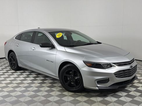Used 2016 Chevrolet Malibu LS image 2
