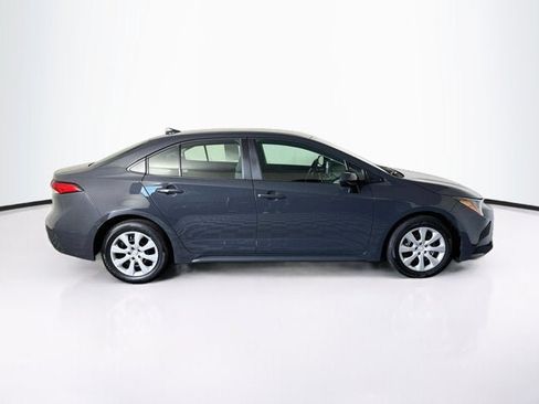 Used 2024 Toyota Corolla LE FWD image 4
