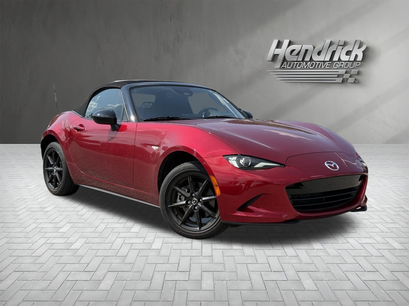 Used 2025 MAZDA MX-5 Miata Sport RWD image 2