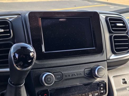 New 2025 RAM ProMaster 2500 w/ Quick Order Package 22G SLT image 12